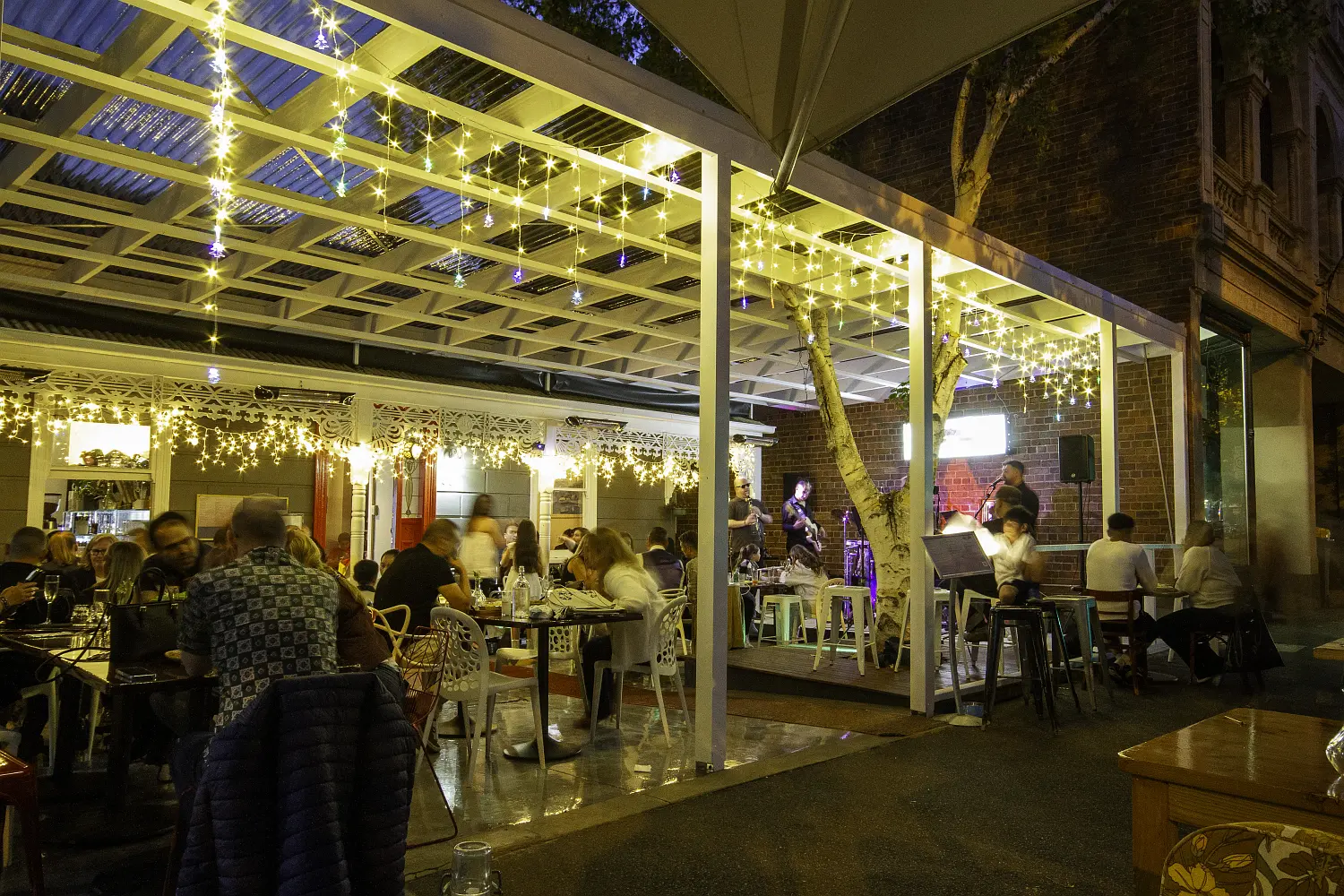 Outdoor dining area – Alya Restaurant Café & Bar